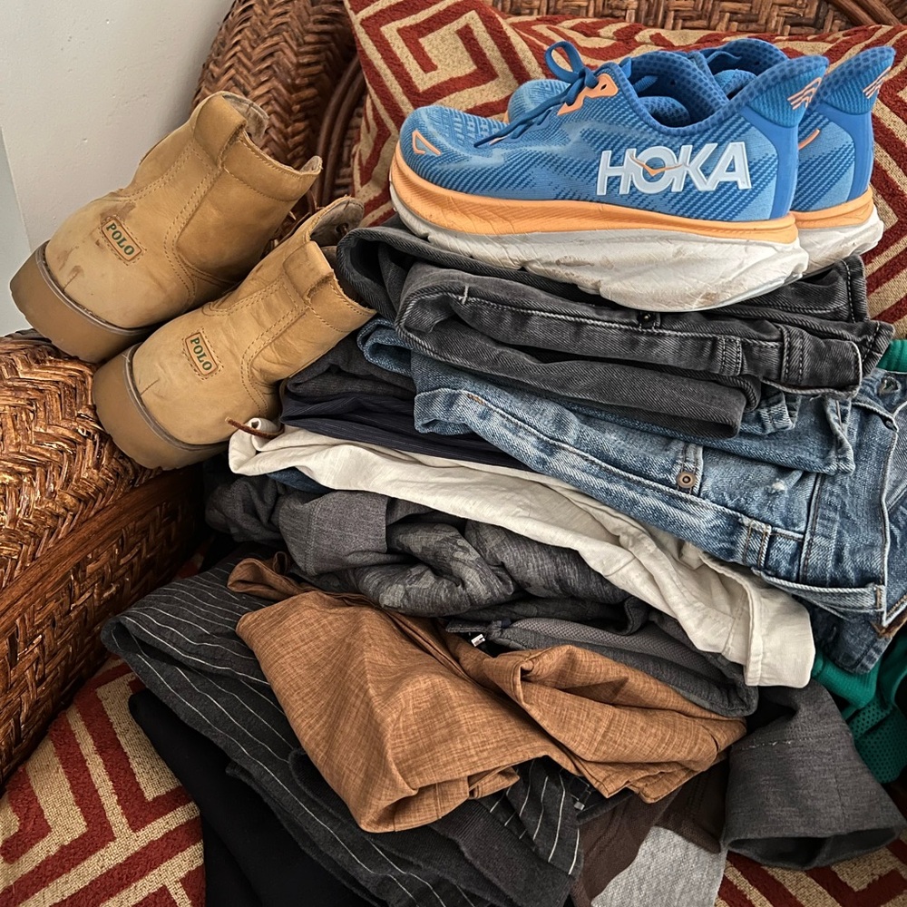 Mens Bundle Lot - Upgrade Wardrobe - Size Med - Size 9/9.5 shoes - Size 33 Waist